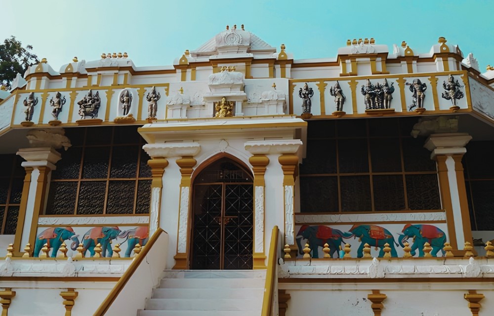 Aloha Apartment by Alka Attraction Pictures