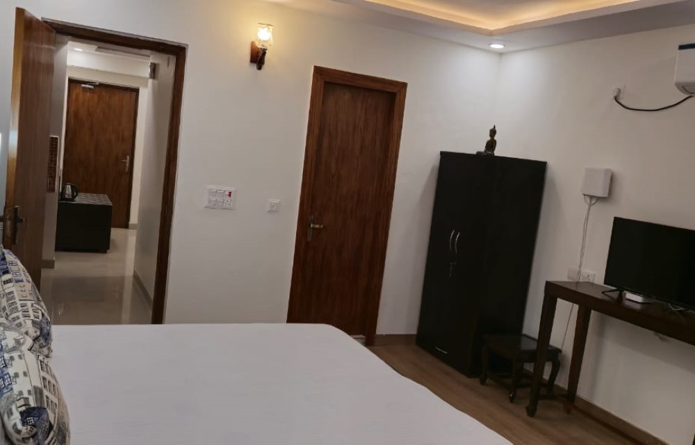 Aloha Apartment by Alka