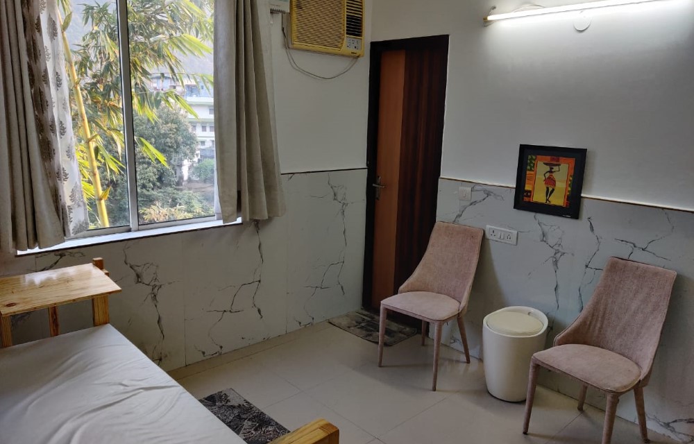 Aloha Apartment by Alka