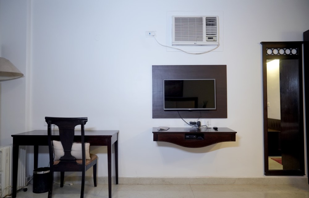 Aloha Apartment by Alka