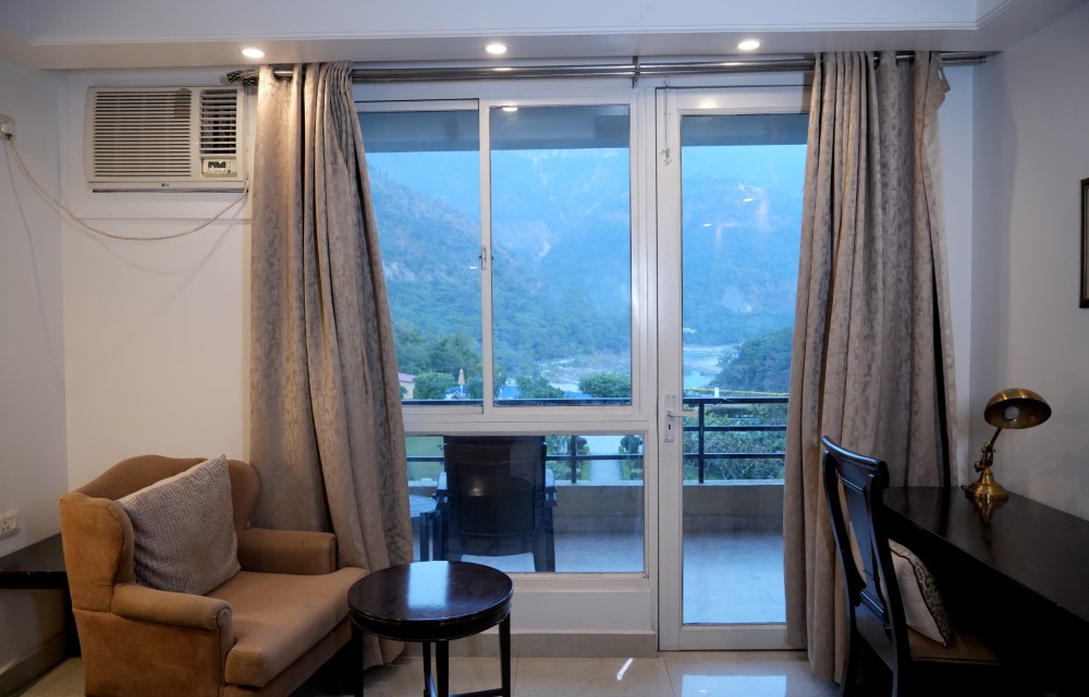 Aloha Apartment by Alka Image's