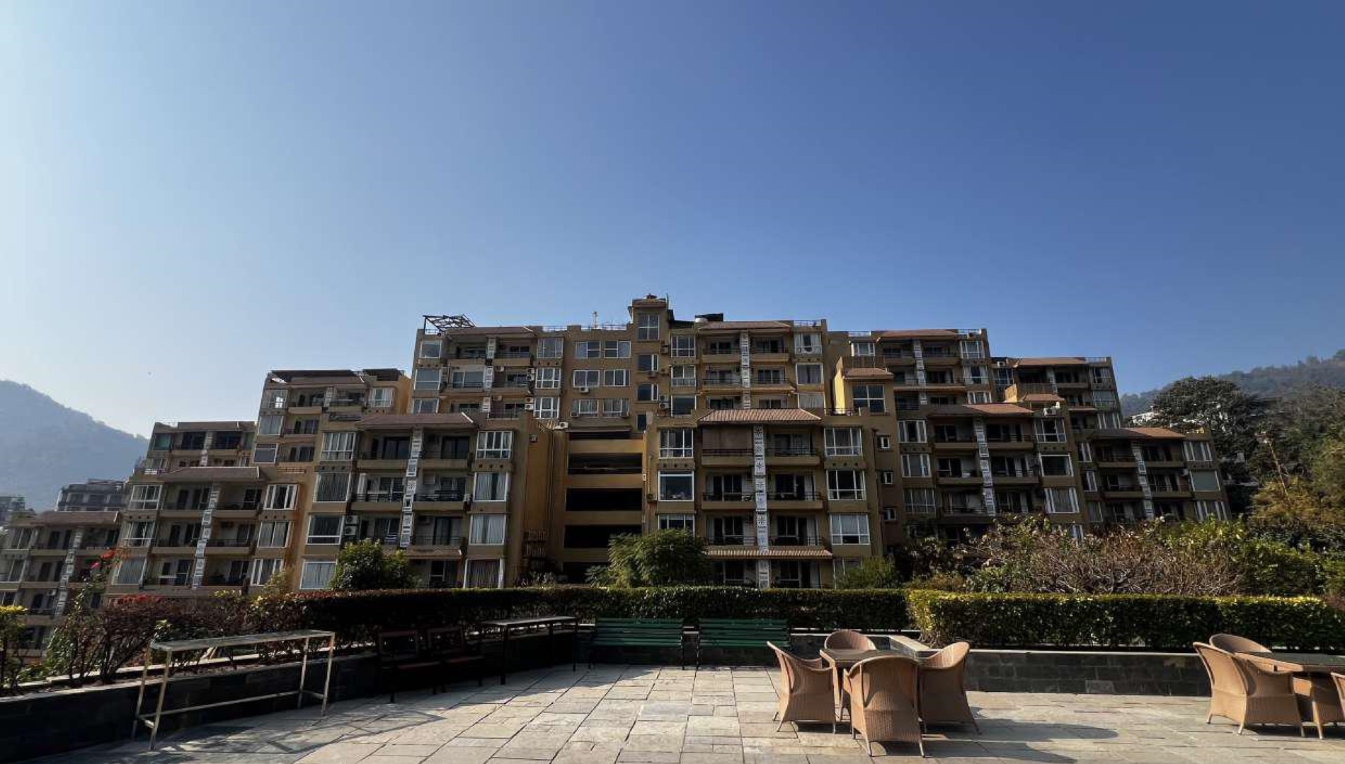 Aloha Apartment by Alka